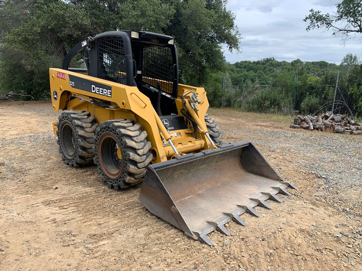 Skid Steer (Wheeled)